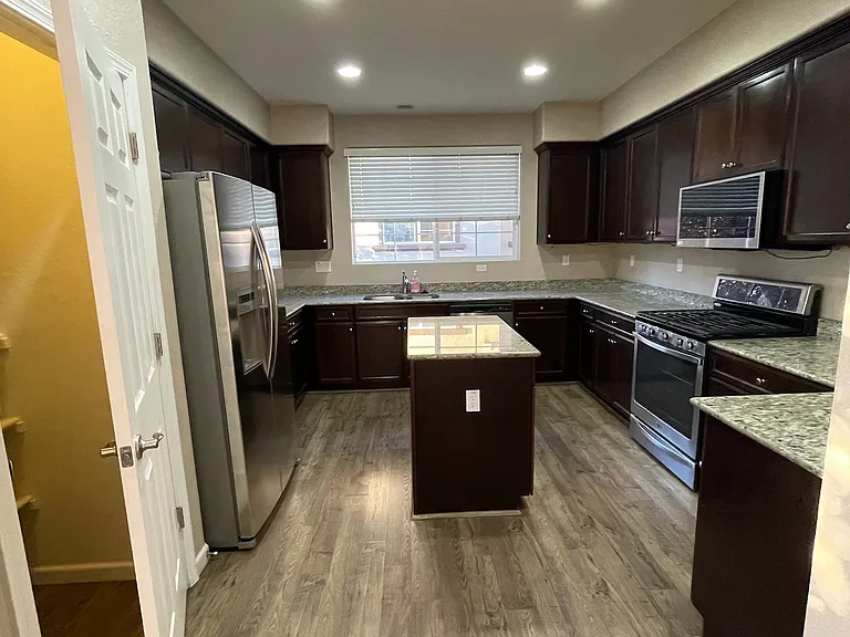 1136 Mallow Trl — Photo 3