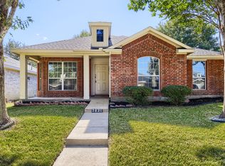 2830 Gospel Dr, Dallas, TX 75237