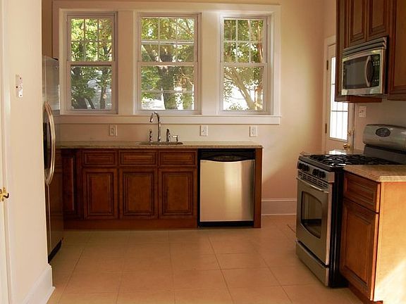 Kitchen stainless appliances