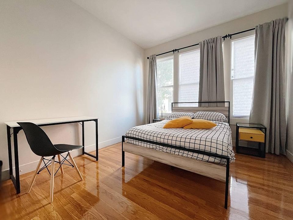 1st image of 100 Shotwell St #95