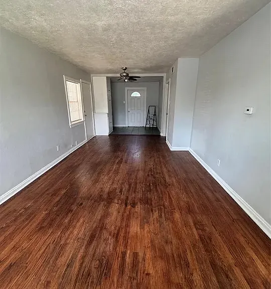 2203 Tolosa Dr — Photo 4