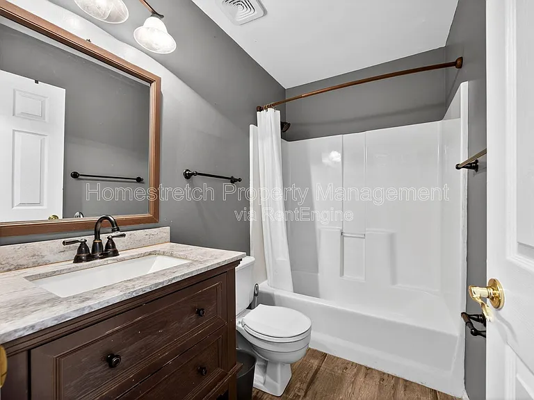 166 Royallprairie Ln — Photo 23