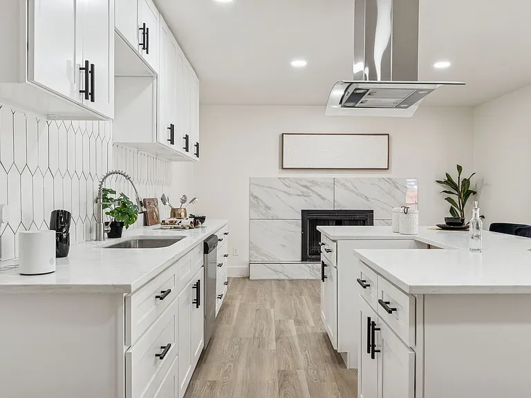 3716 Ovid Ave — Photo 10