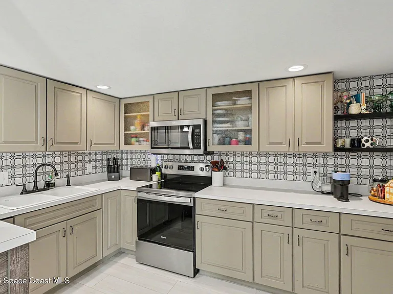 40 Adams Ct — Photo 5