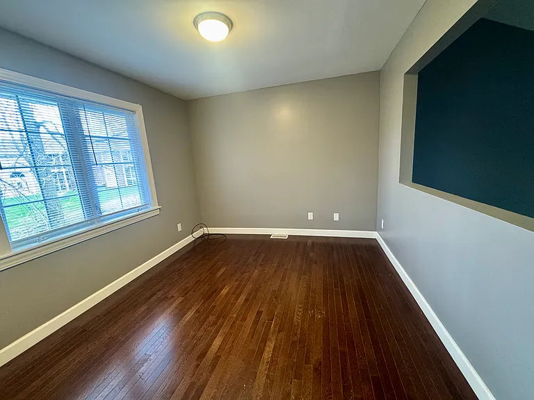 305 Arbordale Dr #1 — Photo 10