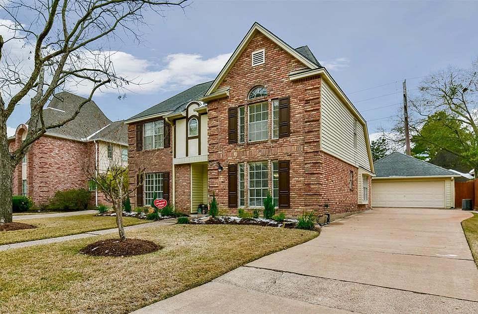 1st image of 20719 Park Bend Dr