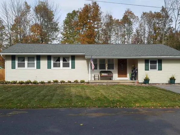 30 Sunset Rd, Fort Ann, NY 12827