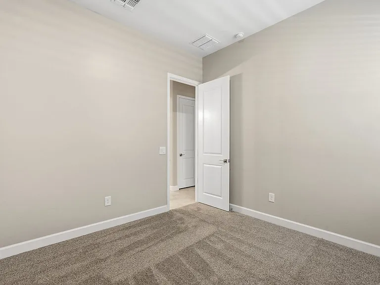 293 E Jasper Ct — Photo 28