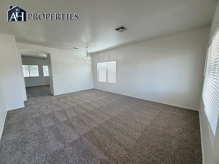 14605 W Boca Raton Rd — Photo 2