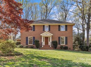 617 Robmont Rd, Charlotte, NC 28270