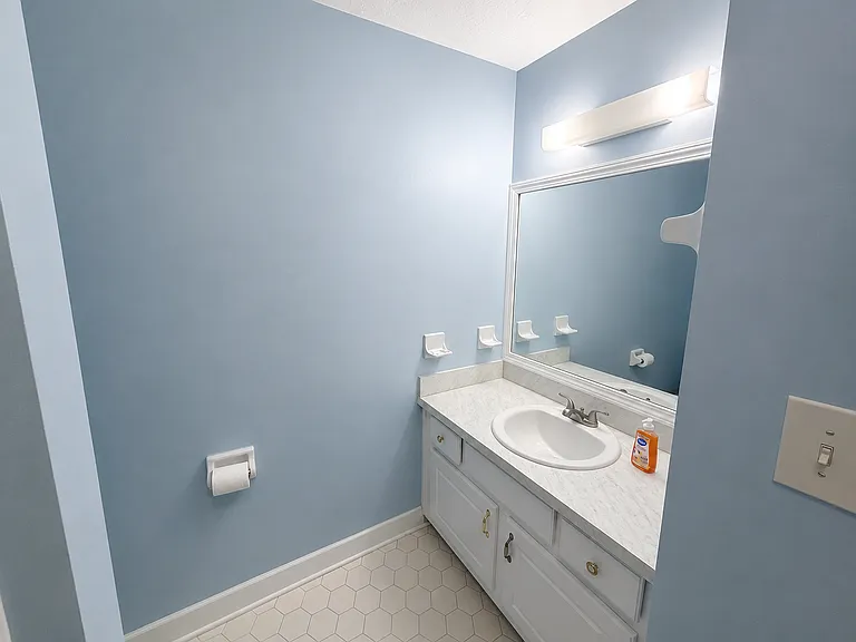 1710 Underwood Dr SE — Photo 8