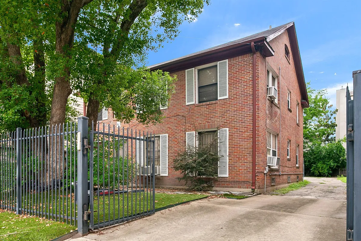 Building Photo - 1821 Oakdale St #A