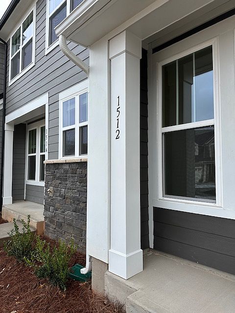 1st image of 1512 Cedar Tree Dr #1512