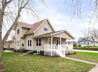 607 2nd St, Melrose, WI 54642