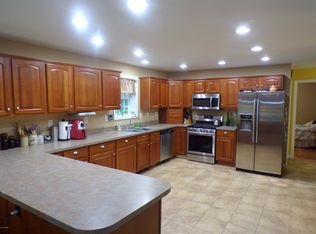 65 Conklin Hill Rd, Damascus, PA 18415