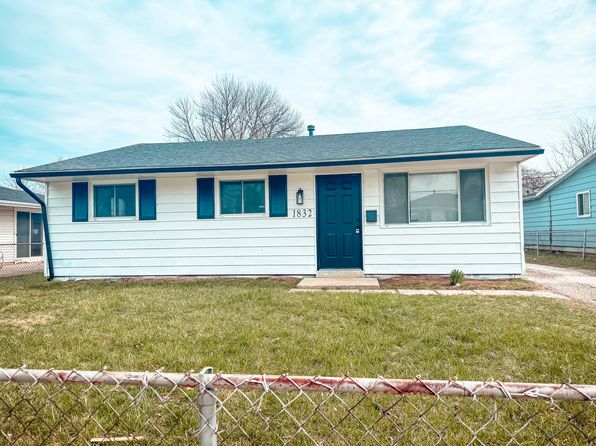 1832 Kermit Ave