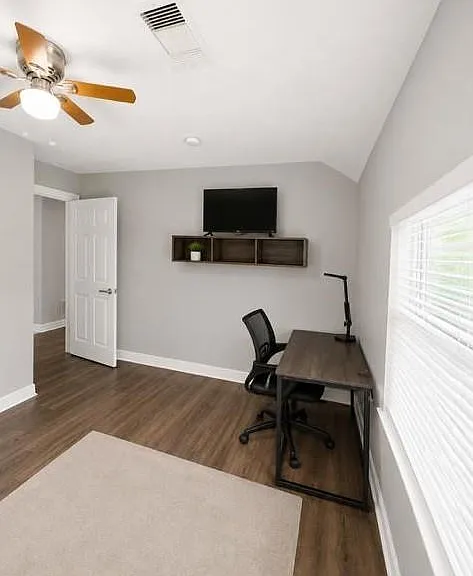 4006 Caplin St — Photo 15