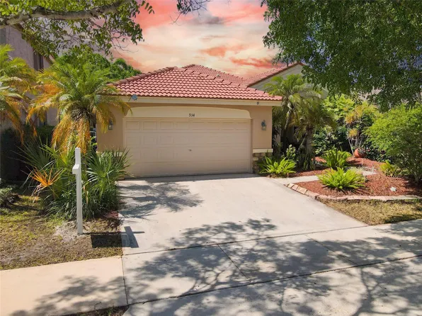 934 S Sunflower Circle, Weston, FL 33327