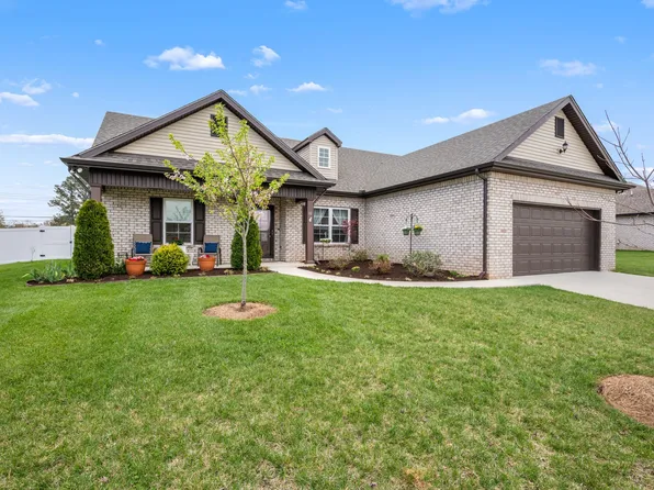 98 Pinnacle Point Ln, Tullahoma, TN 37388