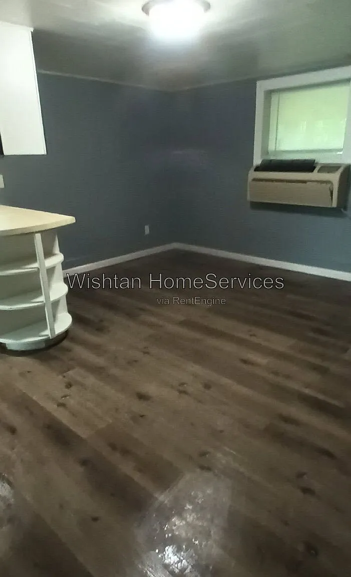1 bed, 1.0 bath, $500 — Photo 3