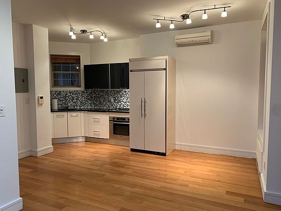 5th image of 138 Edgecombe Ave APT 2B