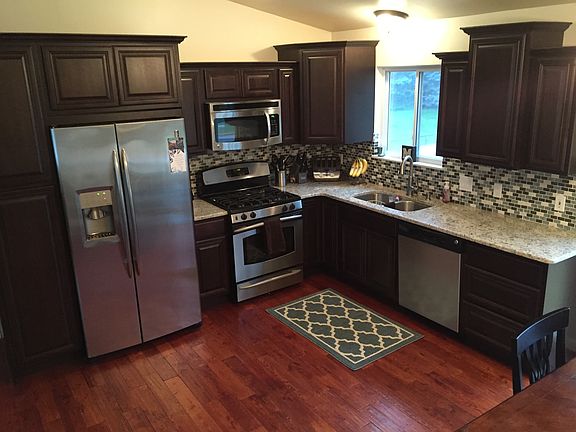 4th image of 1816 Berkshire Ct