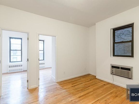 4th image of 220 E 85th St #2R1