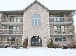 7812 W 79th St, Bridgeview, IL