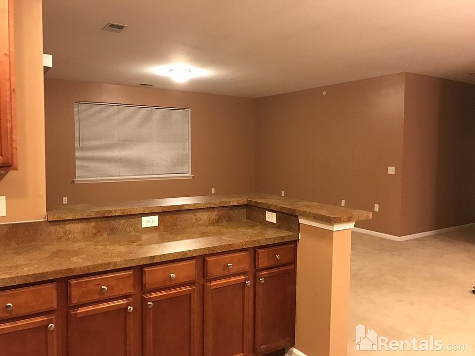 1st image of 920 Southmoor Dr Unit 301