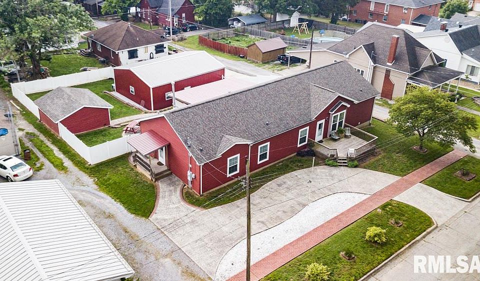 11 W South St, Harrisburg, IL 62946 Zillow