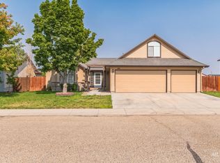 416 Fall Dr, Nampa, ID 83686