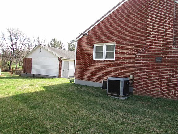 4th image of 4834 Newbern Rd
