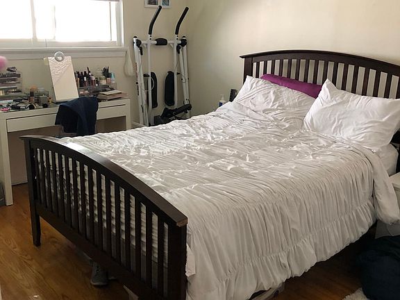 4th image of 708 Hollywood Ave #2