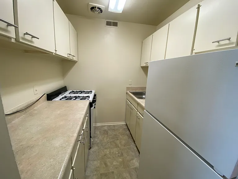Landover Apartments — Photo 13