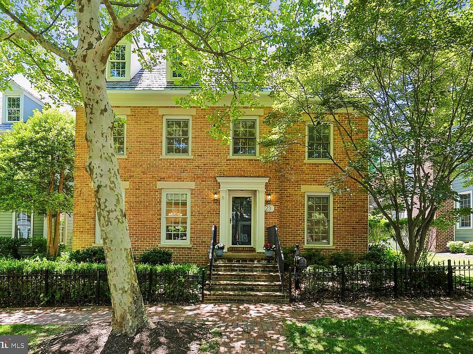1st image of 230 Kent Oaks Way