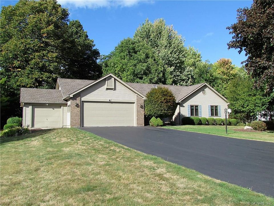1st image of 6 Woodrose Dr