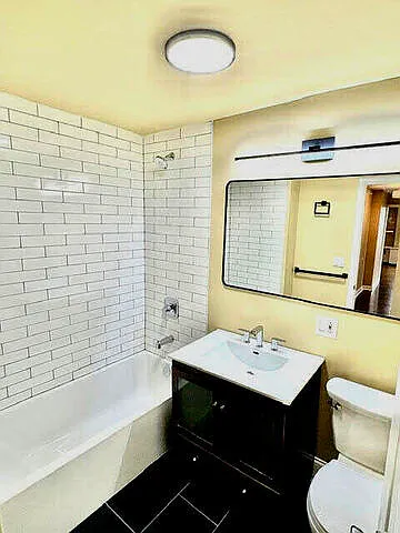 1360 N Sandburg Ter #1111C — Photo 21