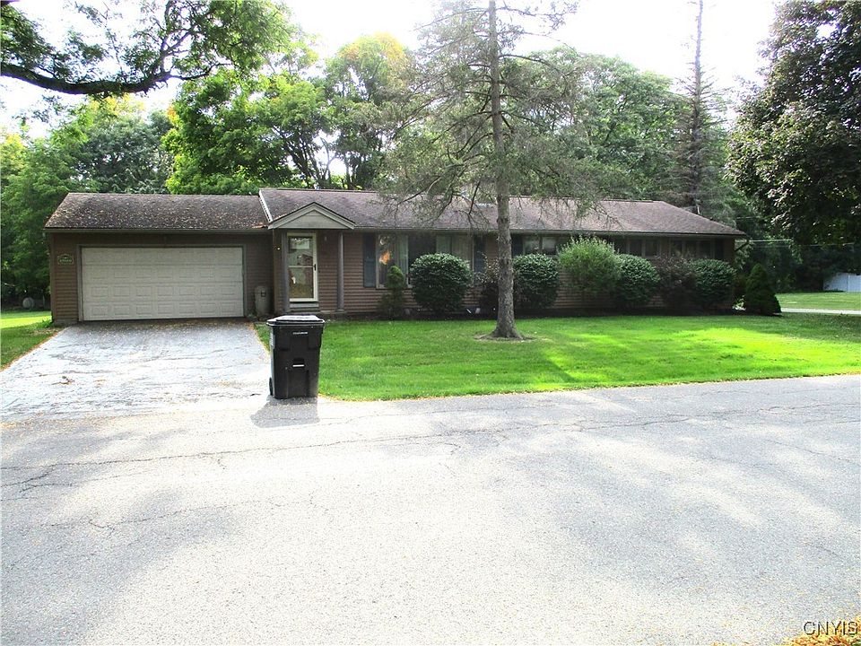 1st image of 200 Burlington Dr