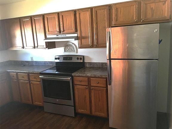 5th image of 711 Ash St