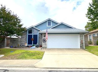 449 Florian Dr, Kerrville, TX 78028