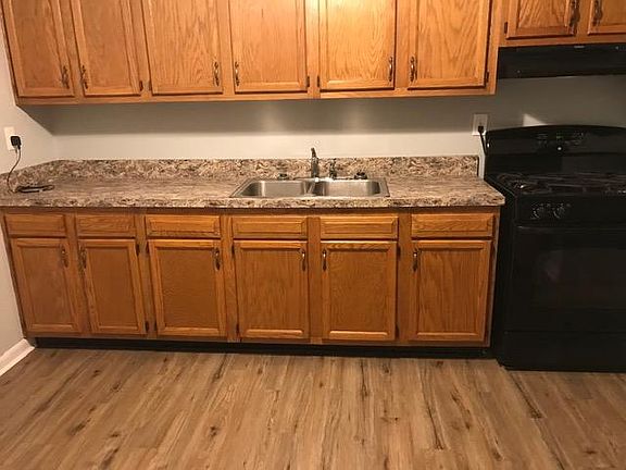 4th image of 7112 Betsy Ross Dr