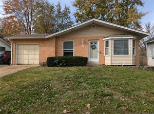 42 Kimberly Ln, Saint Peters, MO