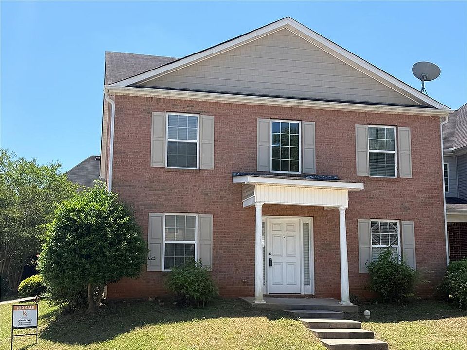 1st image of 135 Rankin Cir