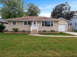 2930 Lincoln St, Highland, IN 46322