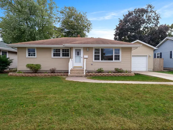 2930 Lincoln St, Highland, IN 46322