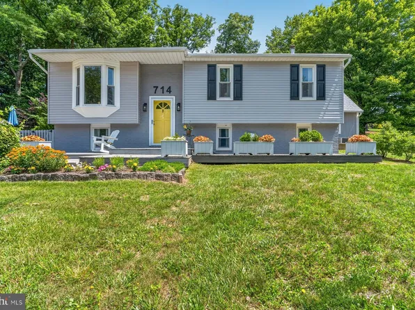 714 Cindy Ln, Westminster, MD 21157