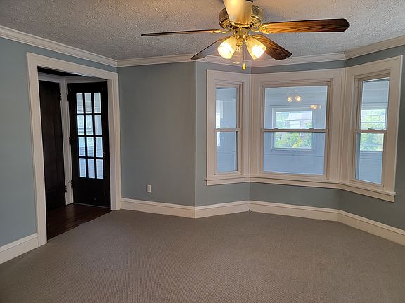3rd image of 2059 Warren Rd #Up