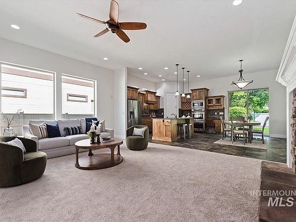 4th image of 3050 E Tusa St