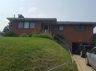 114 W Manilla Ave, Pittsburgh, PA 15220