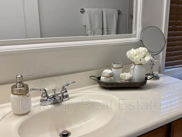 2631 S Key Biscayne Dr — Photo 15